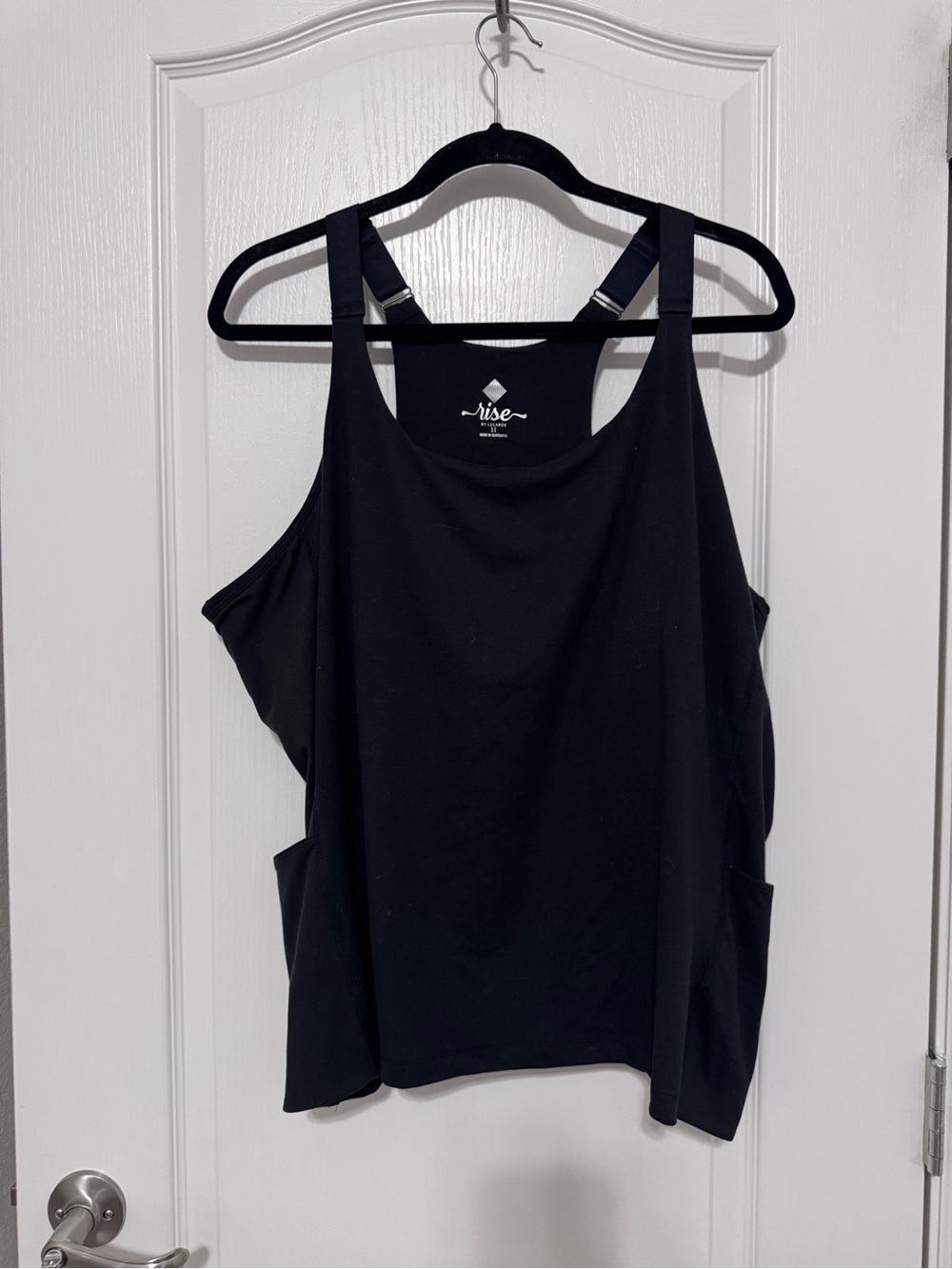 LuLaRoe Rise Dynamic Racer Back Black Scoop Neck Tank Top